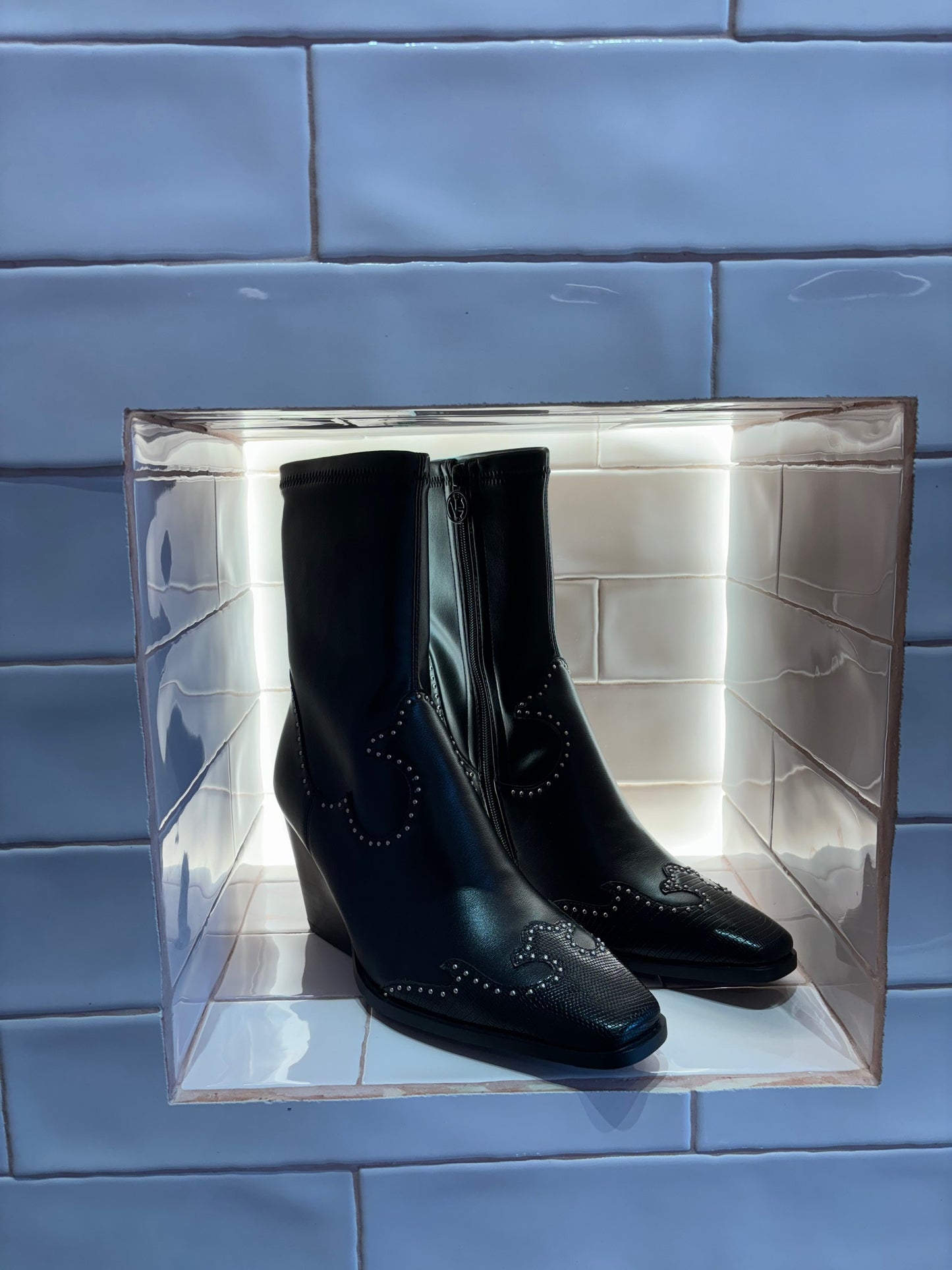 Botin_Negro_Maria_Pajaro_00