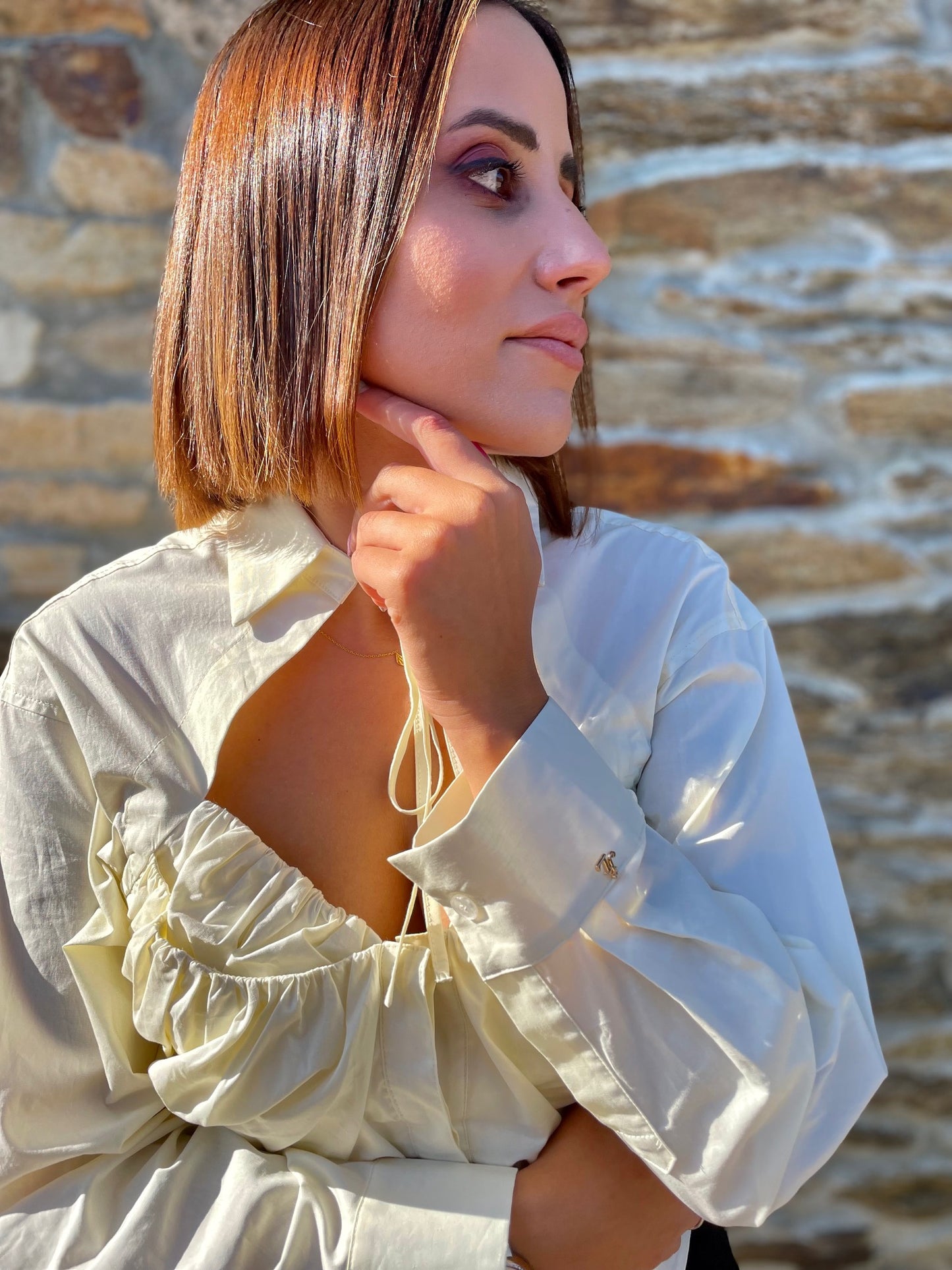 Camisa_Escote_Beige_Maria_Pajaro_Imagen3