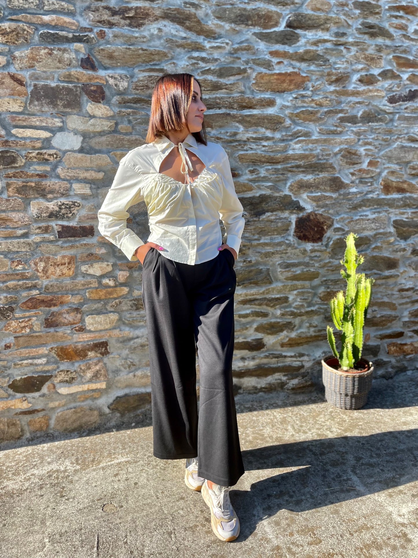 Camisa_Escote_Beige_Maria_Pajaro_Imagen6