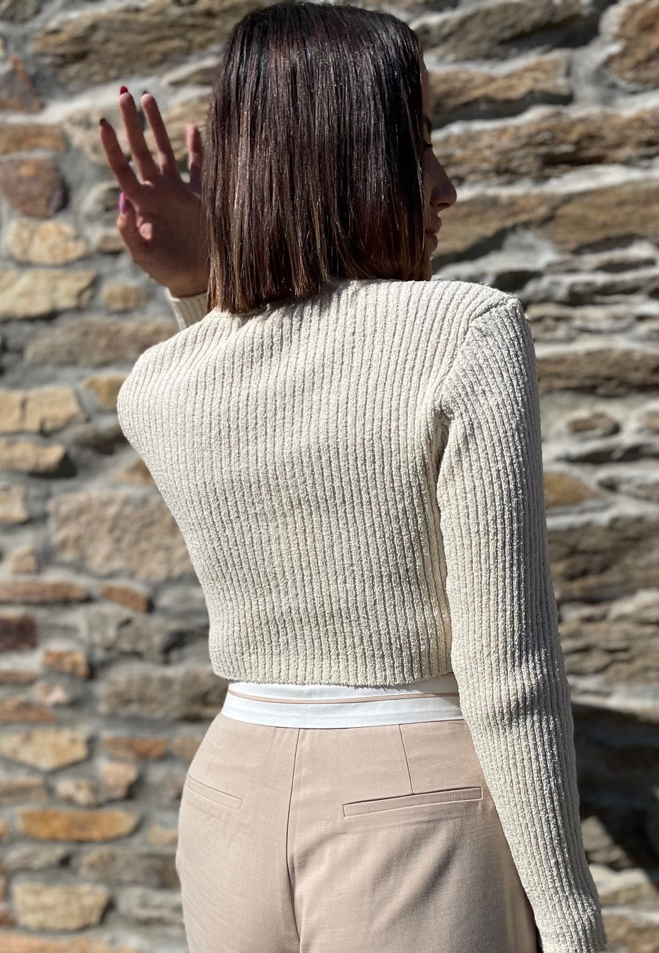 Cardigan_Beige_Corto_Maria_Pajaro_Imagen3