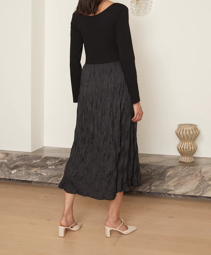Vestido_Negro_Basico_Maria_Pajaro_Imagen00