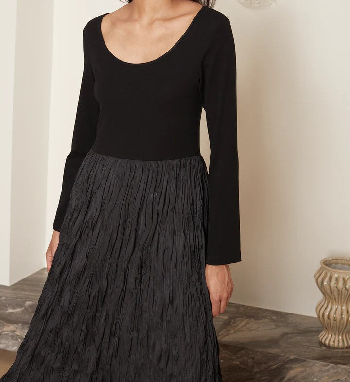 Vestido_Negro_Basico_Maria_Pajaro_Imagen01