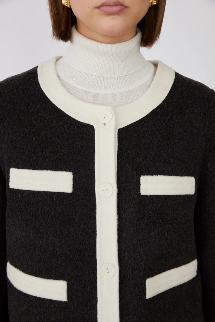 Chanel Gris