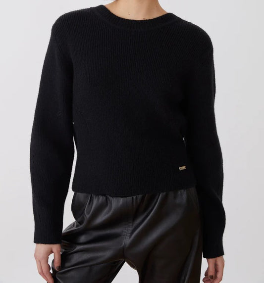 Jersey Negro Detalle Lazo